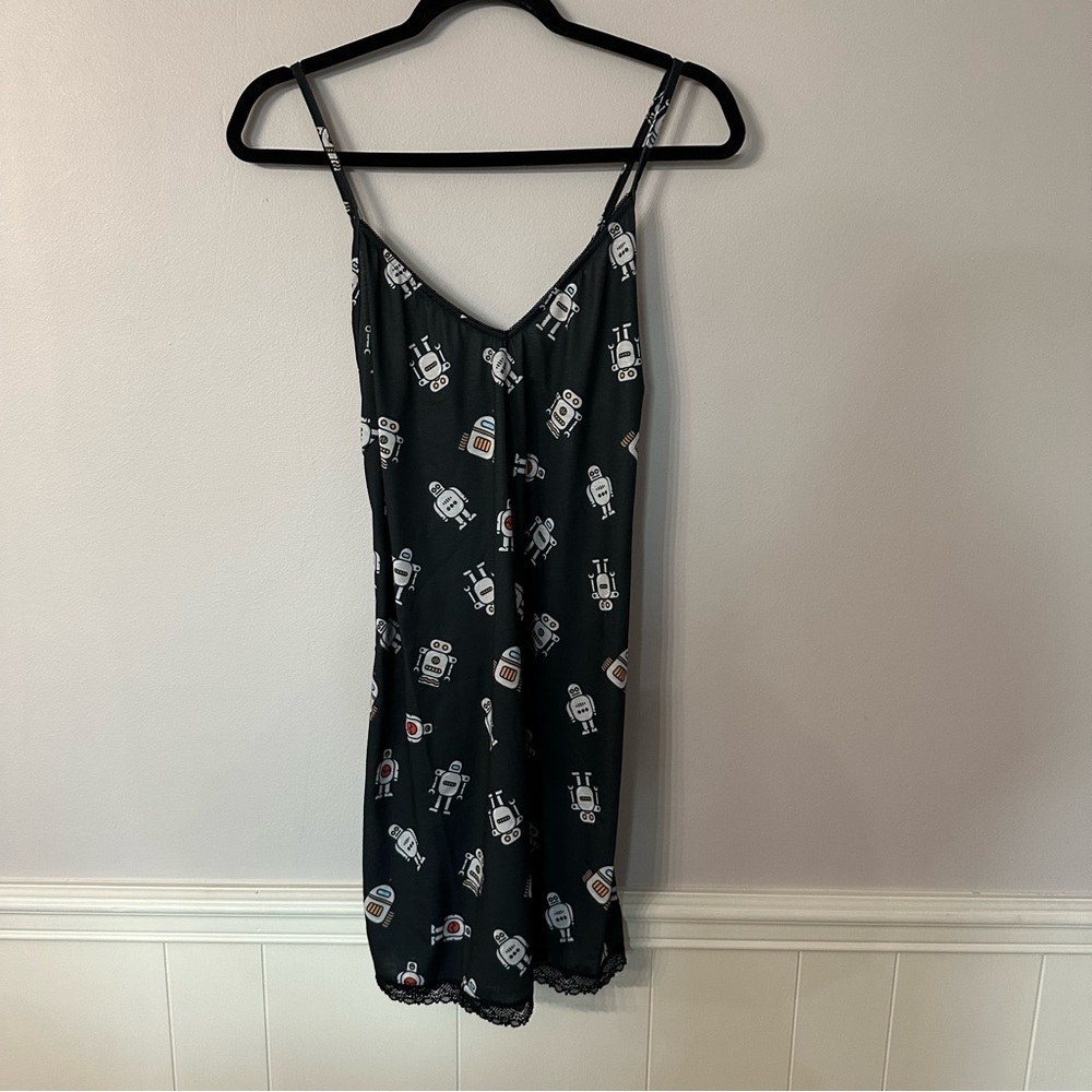 ModCloth Women’s Black Breakfast for Dinner Robot V-Neck Nightgown Sz XL NWT - Picture 2 of 10